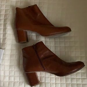 MM6 booties